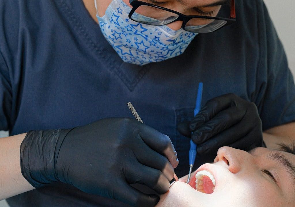 Easy Tips For A Bright Smile: Your Guide To Dental Care